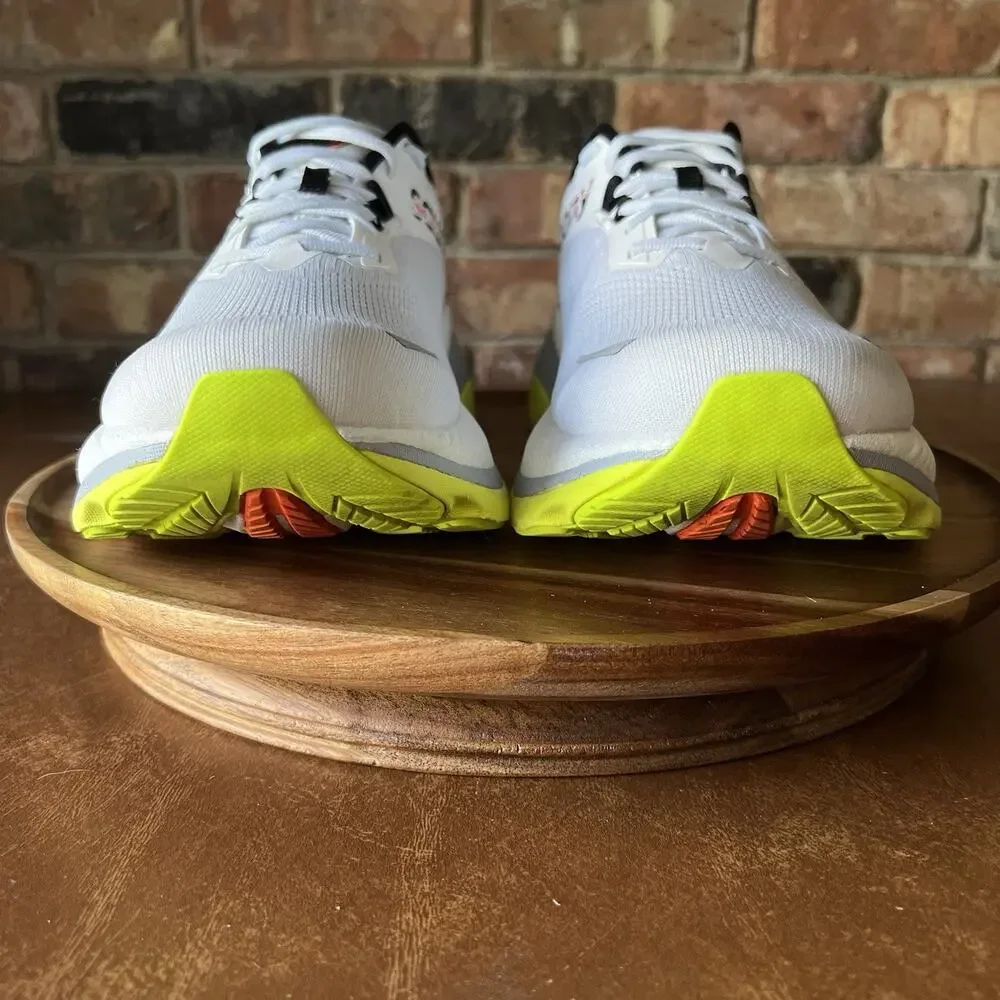 Saucony Hurricane 24 Max Cushion White Gray Men’s 11 W Running Shoes Sneakers
